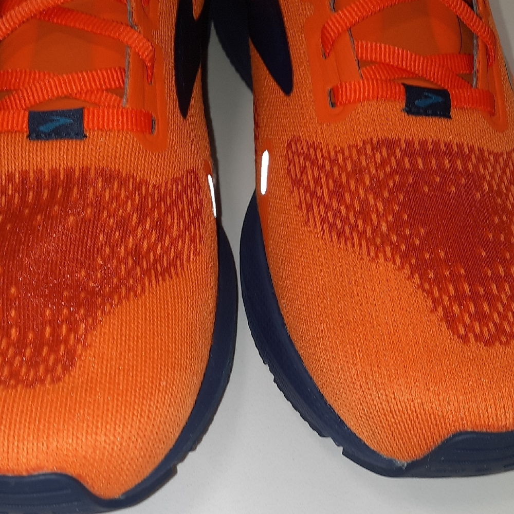 Brooks Men's Athletic Shoes in Orange and Navy 11.5 LAUNCH - Picture 12 of 16
